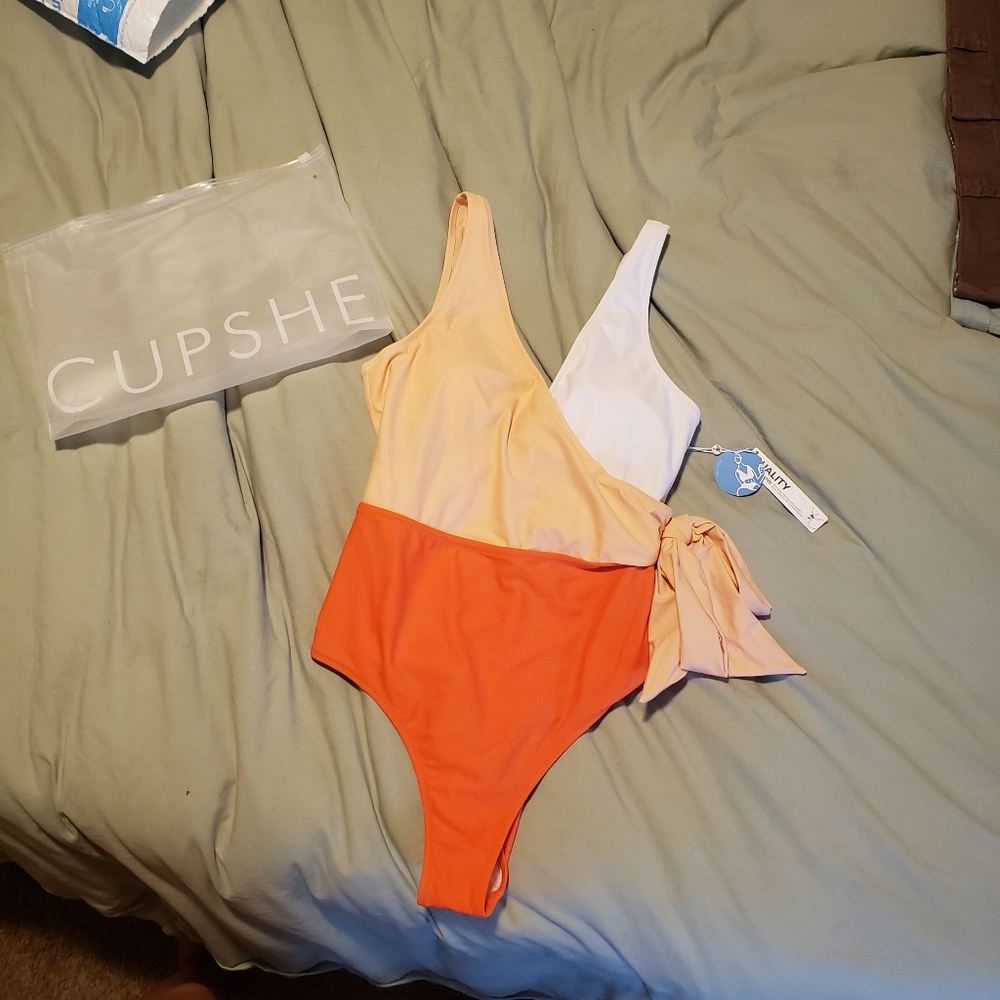 NWT Cupshe one-piece sz L, colorblock tie-waist - Picture 6 of 6